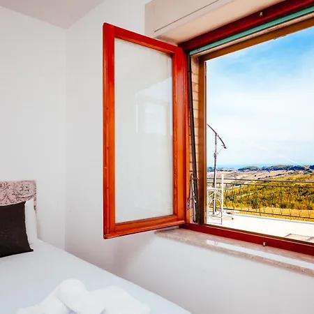 Casa Vacanze Nelle Colline Marchigiane Monterubbiano