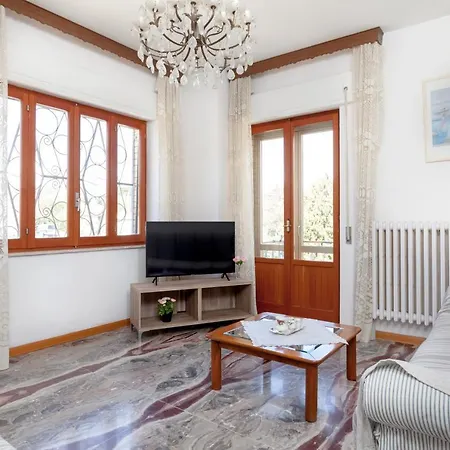 Casa Vacanze Nelle Colline Marchigiane Monterubbiano
